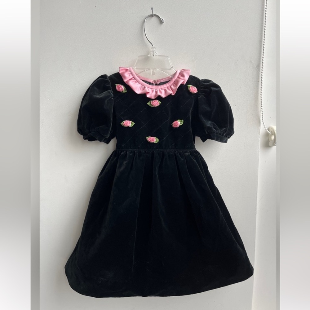 Sylvia Whyte girls velvet rosette formal dress size 4T